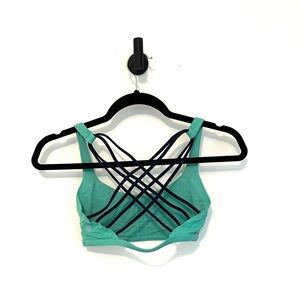 Lululemon Free to be Wild bra green and navy size 4
